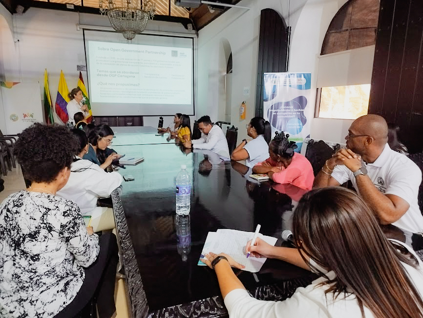 Comités y Mesas de Trabajo Colaborativo entre Programa de Derecho de la CURN y el Distrito de Cartagena